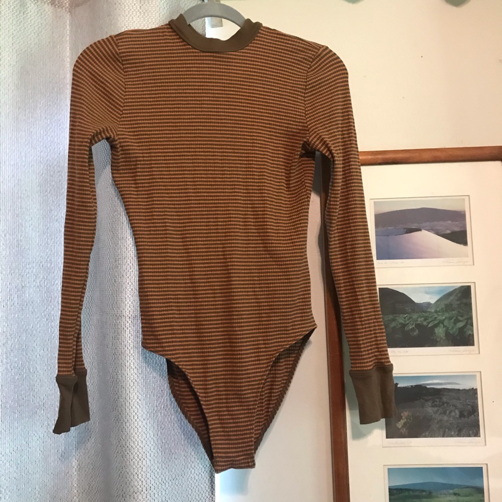 Long sleeved striped body suit